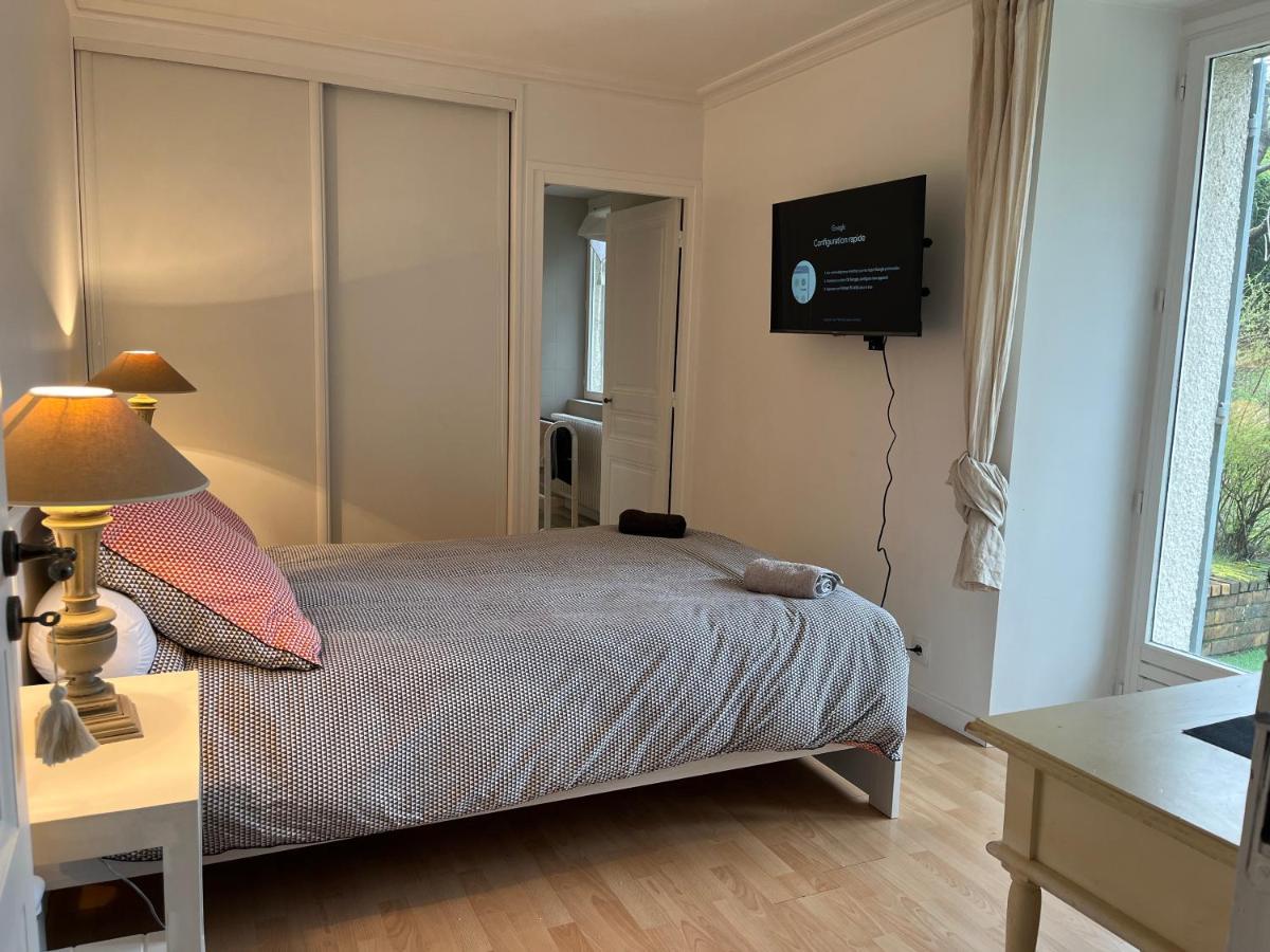 Superbe Chambre Apartment Vauhallan Exterior photo